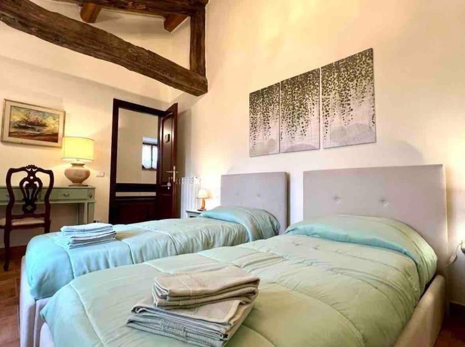 La Casina Di Nada Appartement Massa Martana Buitenkant foto