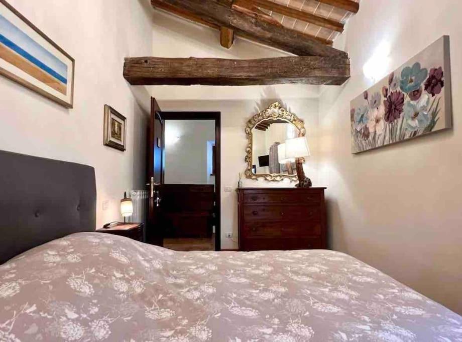La Casina Di Nada Appartement Massa Martana Buitenkant foto